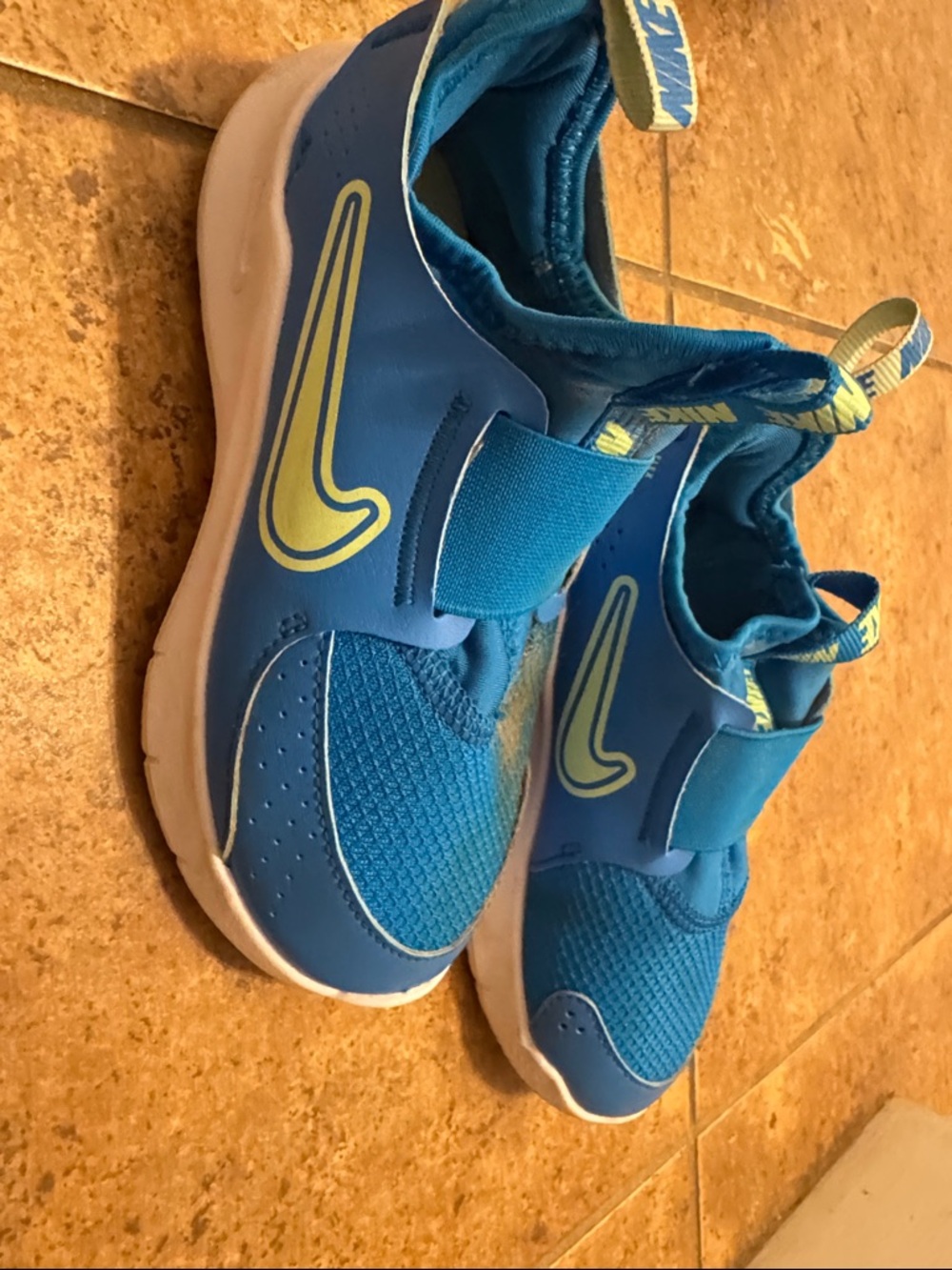 Nike Kids/Toddler Flex Runner 3 Blue Sneakers size 12